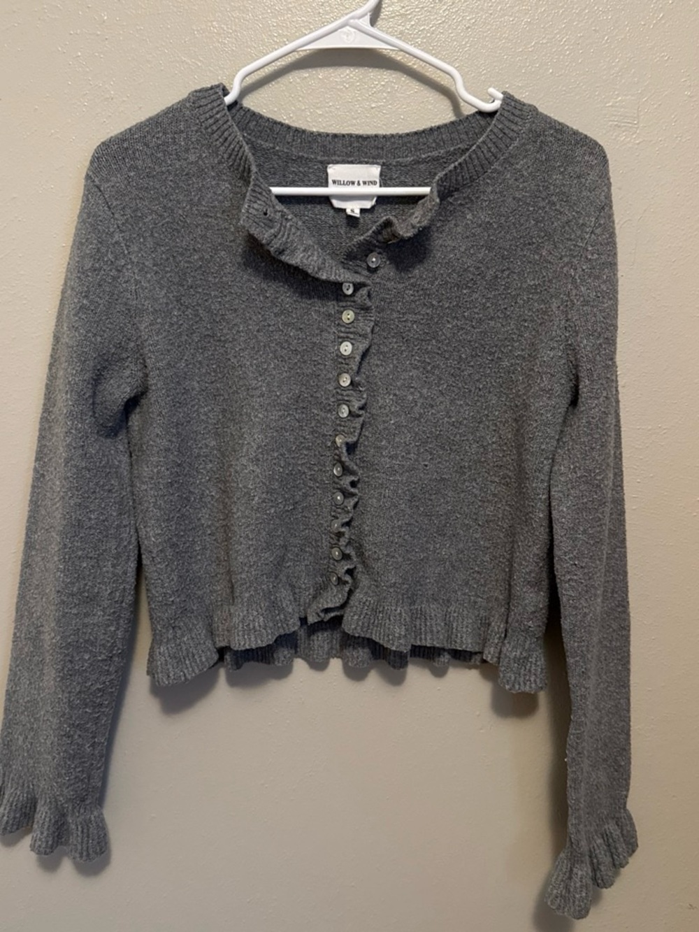 Willow & Wind Gray Ruffle-Trim Knit Cardigan